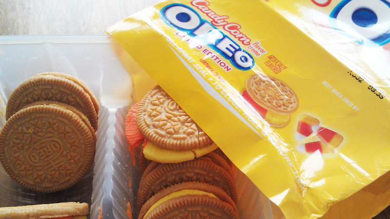 Illustration for article titled Taste Test: I Took a Candy Corn Oreo and Put It in My Mouth